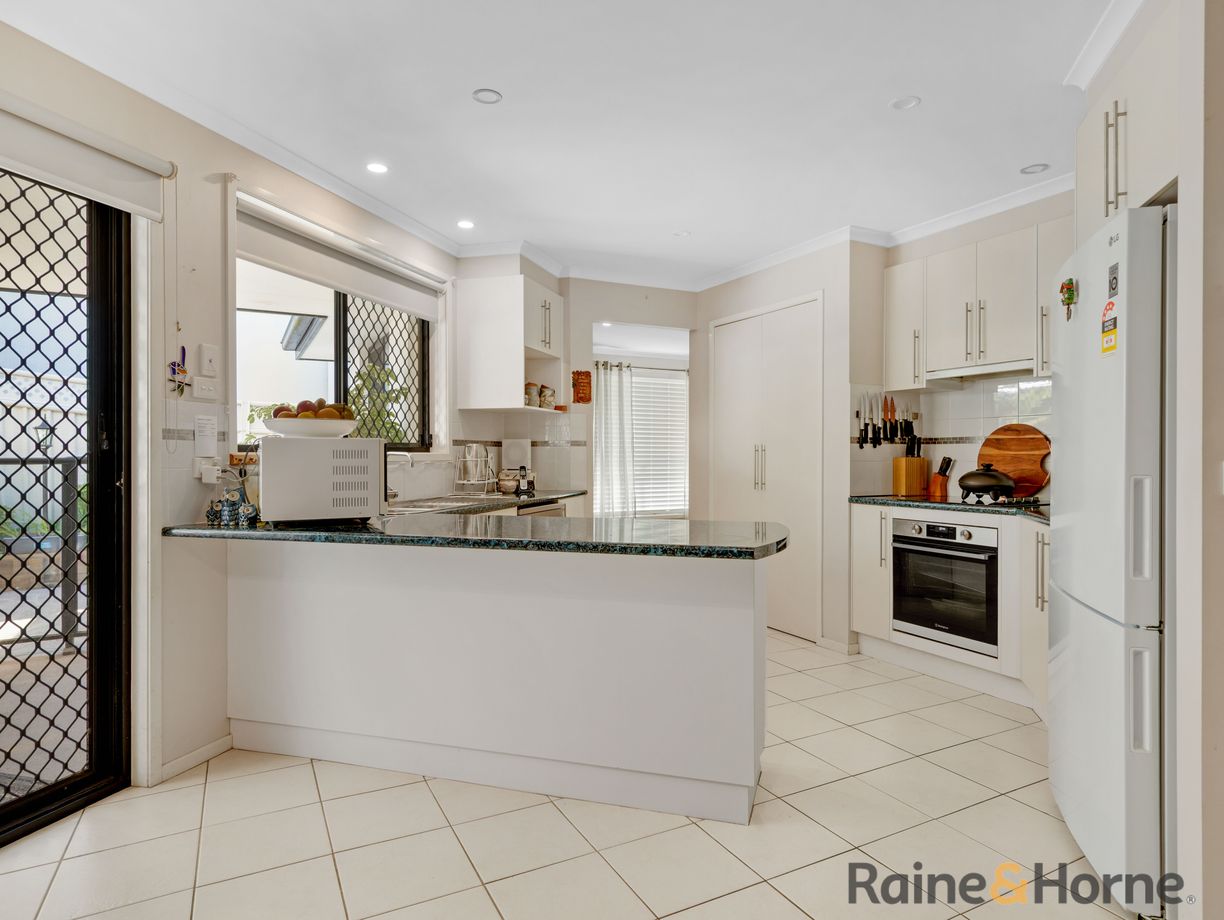 156 Edward Road — photo 10 of 30
