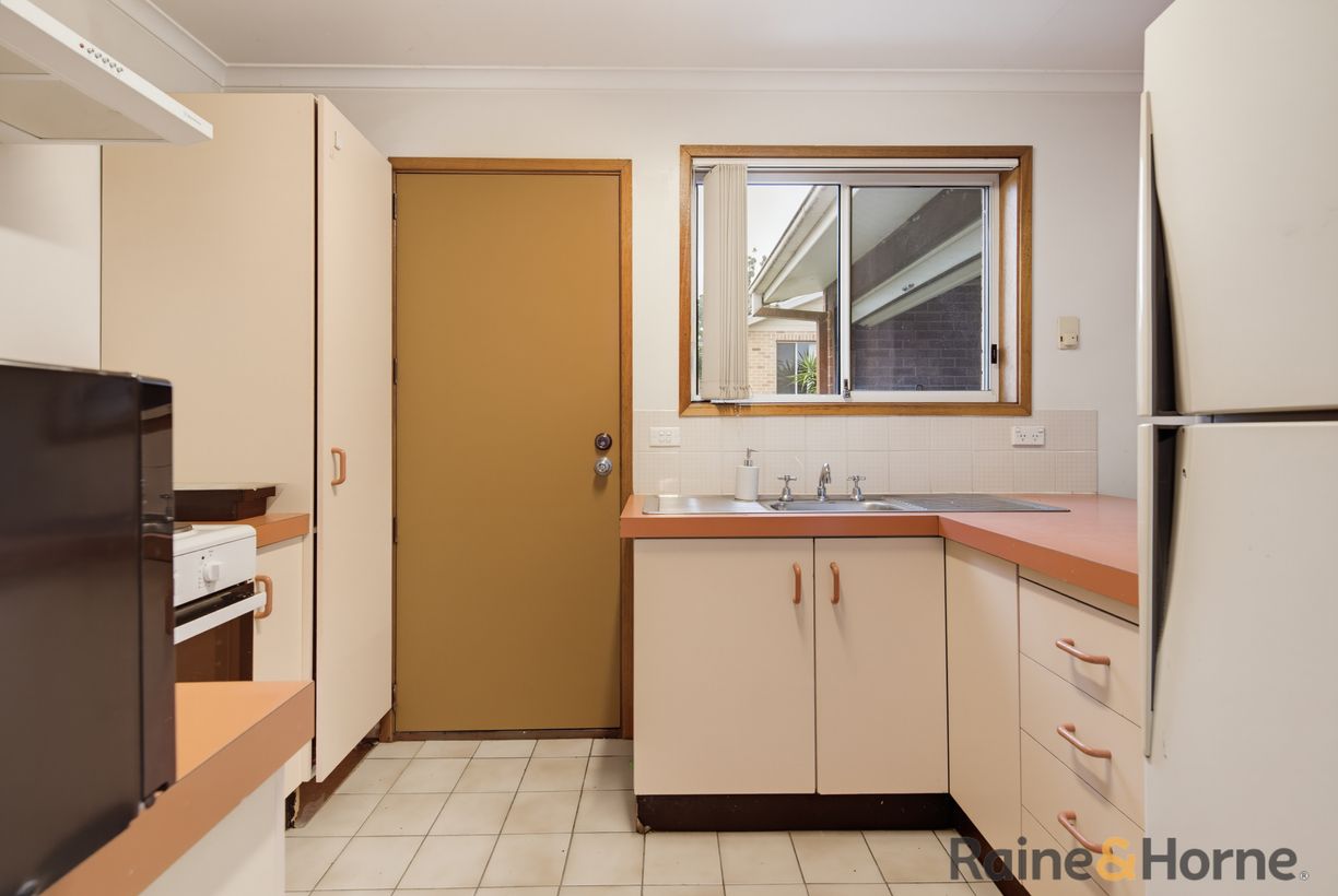 4/3 Drinnan Close — photo 6 of 19