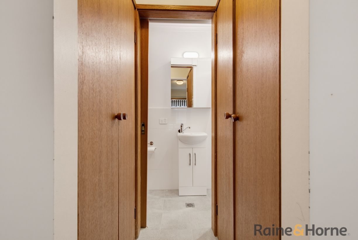 4/3 Drinnan Close — photo 11 of 19