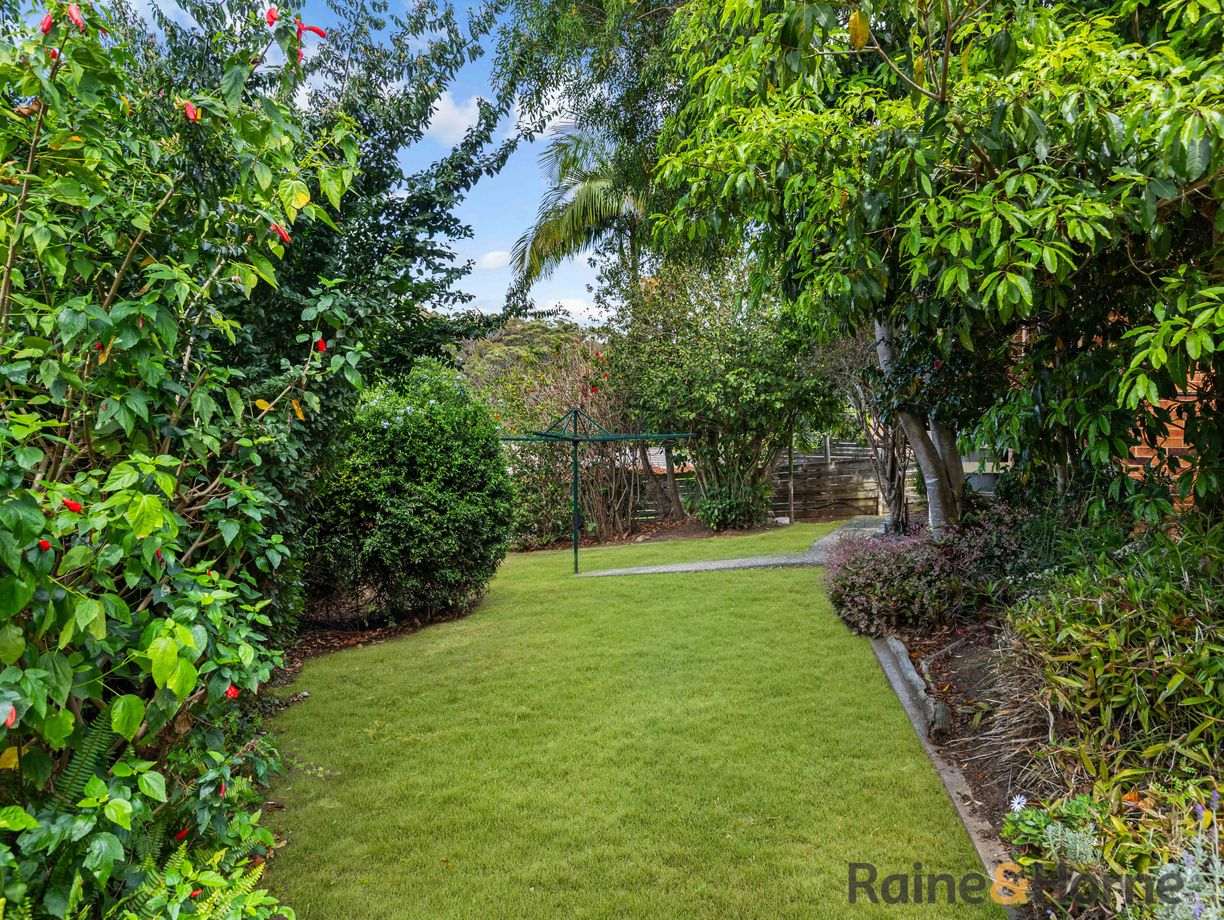 13 Caley Place — photo 2 of 23