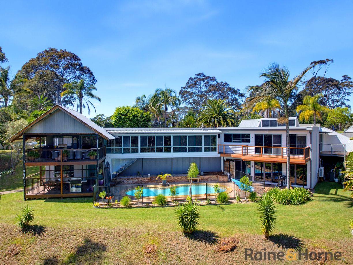 108 Vista Avenue — photo from Raine & Horne Batemans Bay