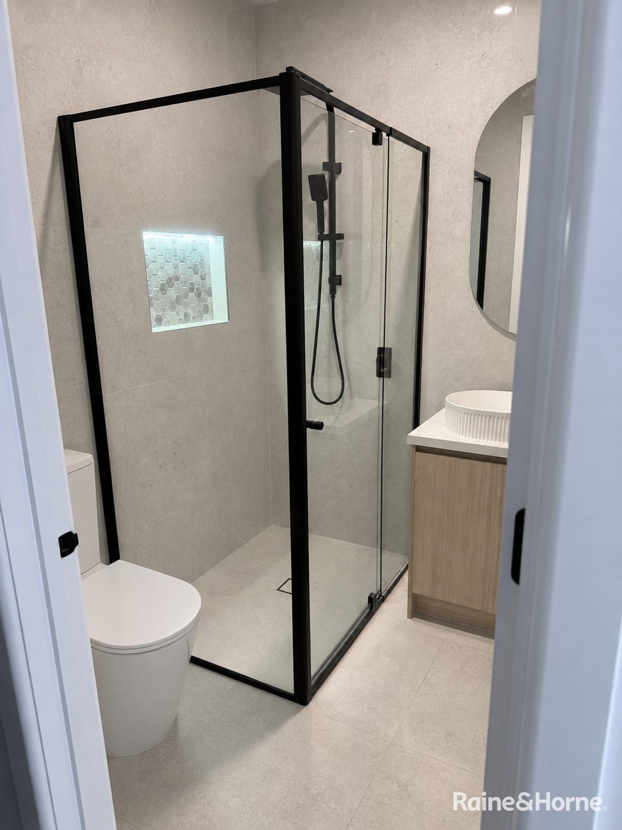 Wollert VIC — photo 11 of 12