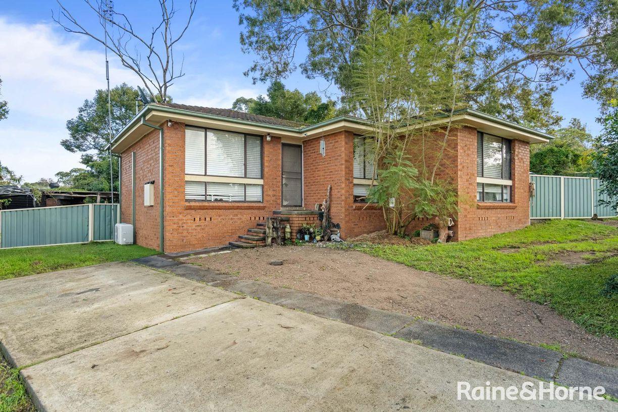 8 Eldorado Close — photo 2 of 12