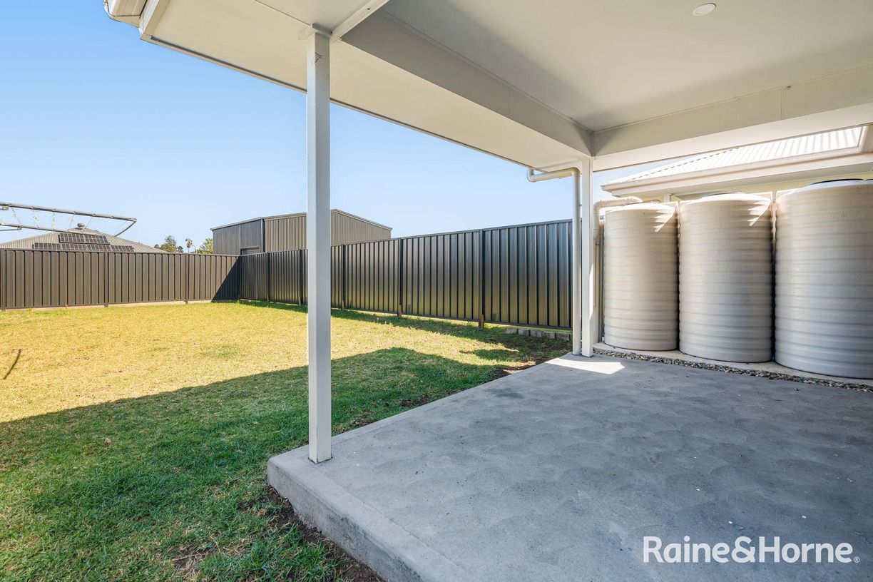 11 Loquat Street — photo 16 of 20