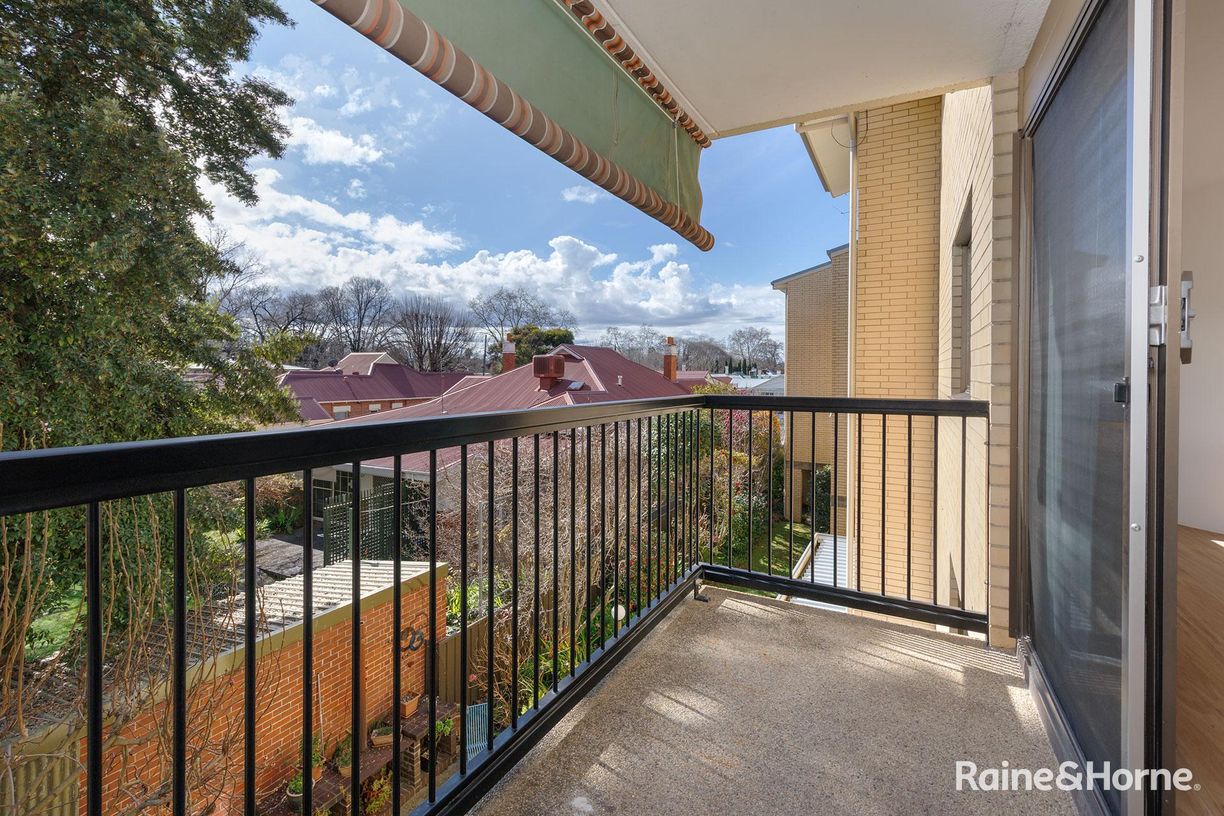 13/611 Kiewa Street — photo 4 of 16