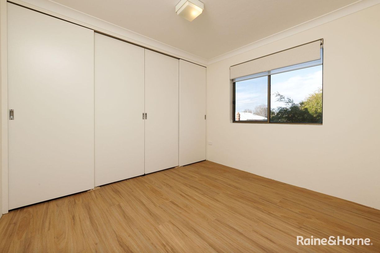 13/611 Kiewa Street — photo 8 of 16