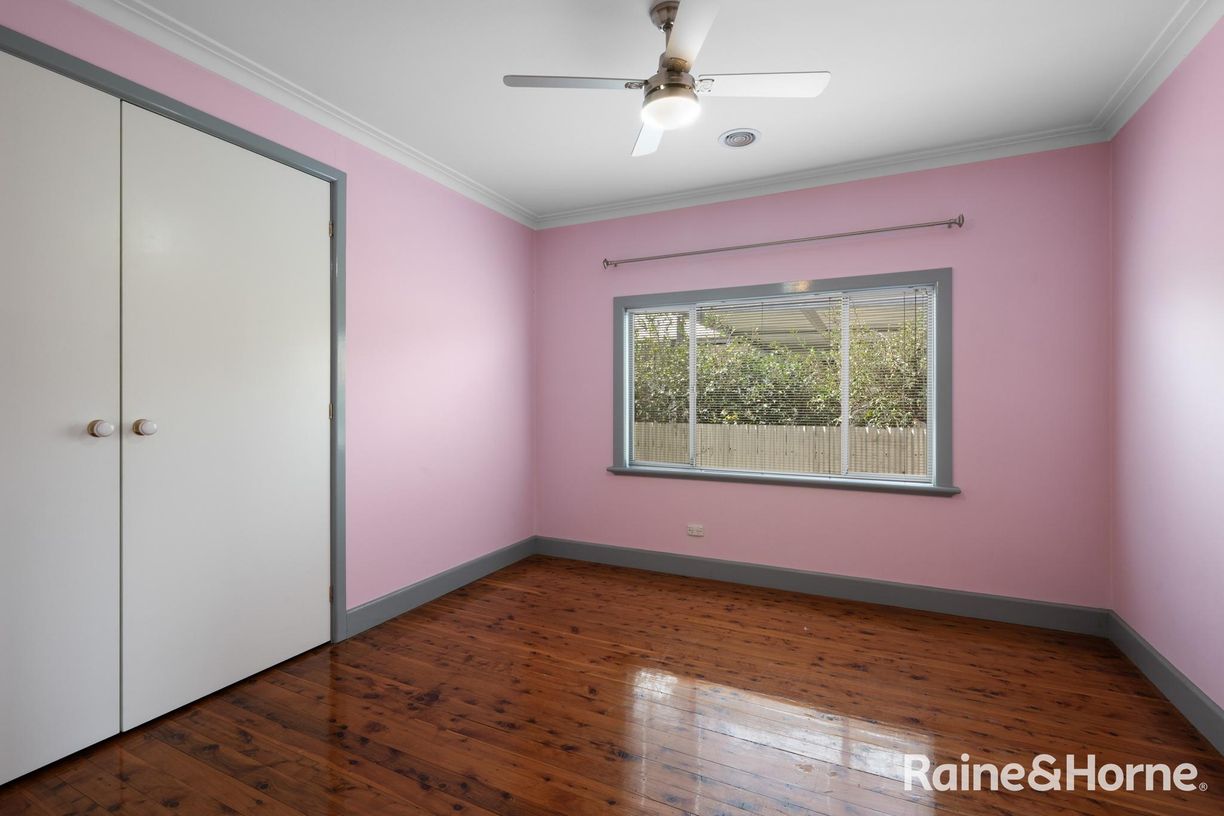 12 Huon Street — photo 8 of 22