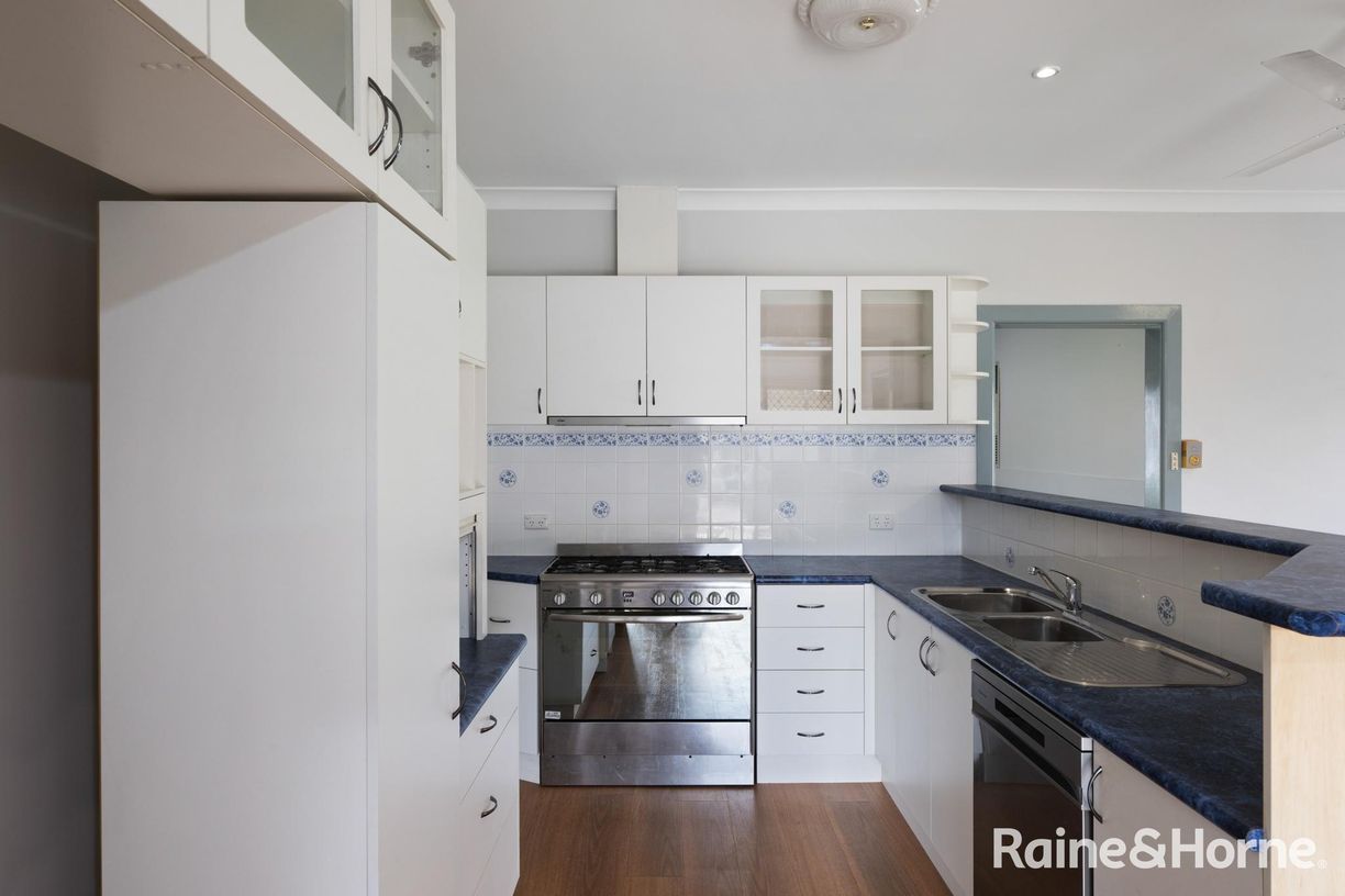 12 Huon Street — photo 13 of 22