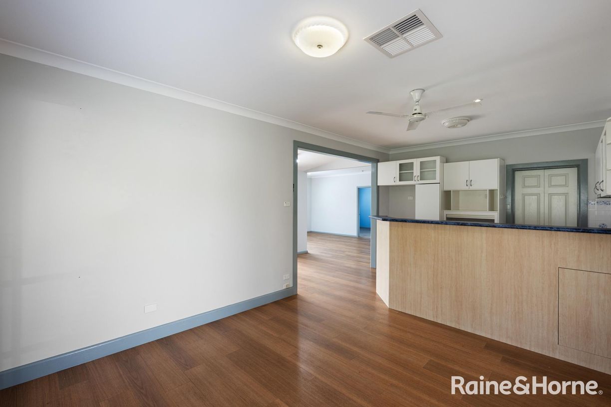 12 Huon Street — photo 15 of 22