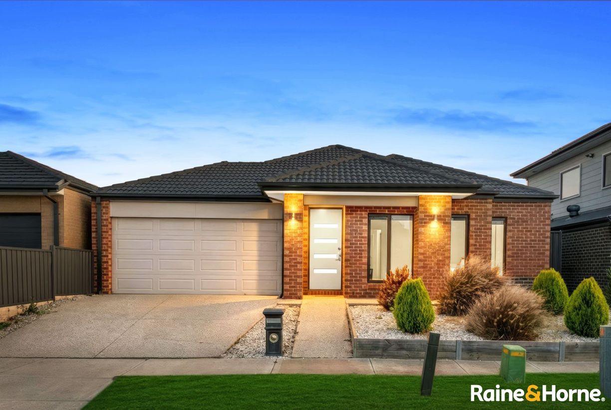 10 Yellowstone Road — photo from Raine & Horne Point Cook / Werribee