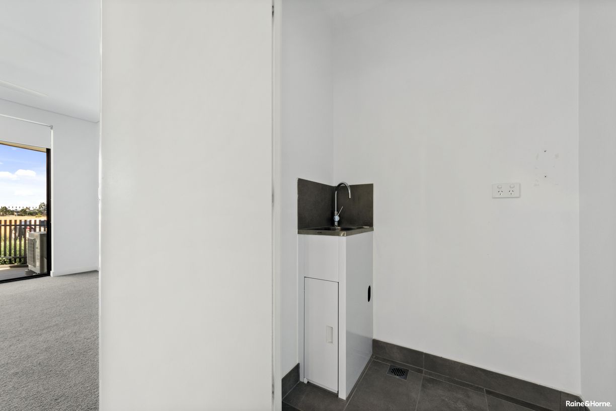1/2 Clark Street — photo 10 of 16