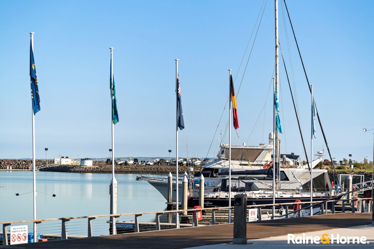 211/33 Quay Boulevard — photo 19 of 19