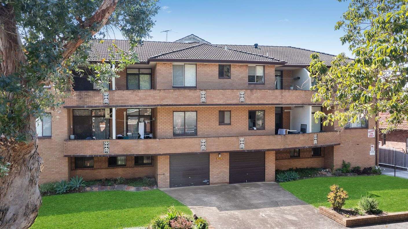 2/3-7 Dunmore Street — photo from Raine & Horne
