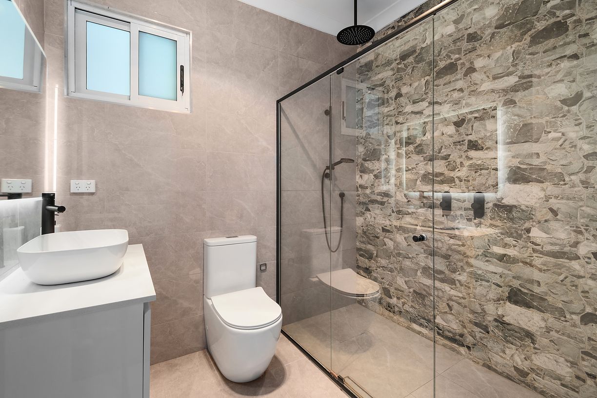 206 King Georges Road — photo 5 of 12