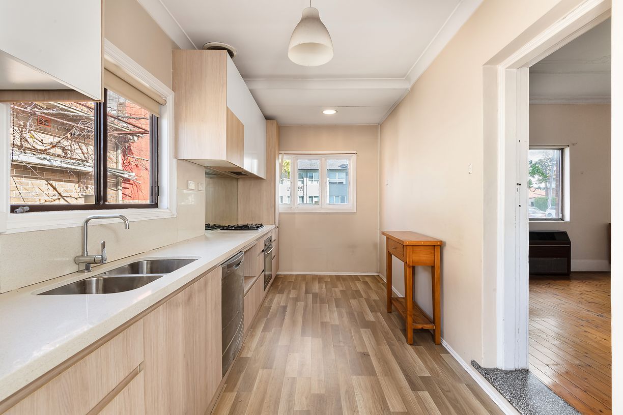 376 West Botany Street — photo 4 of 13