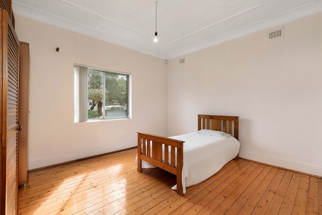 376 West Botany Street — photo 8 of 13