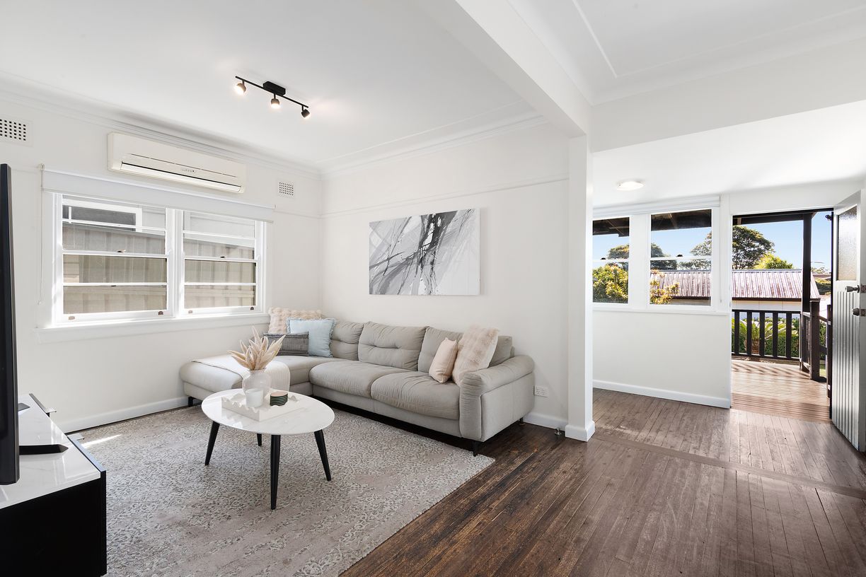 12 Bailey Parade — photo from Raine & Horne