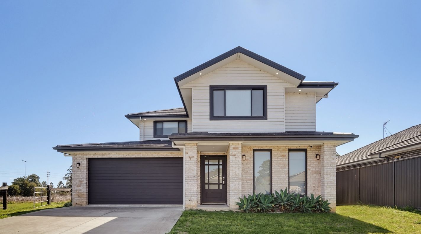 26 & 33 Saunders Road — photo 2 of 14