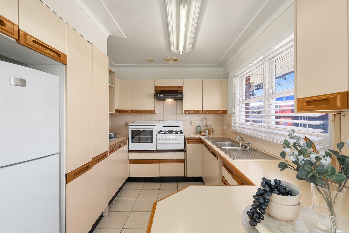 7 Stern Place — photo 5 of 13