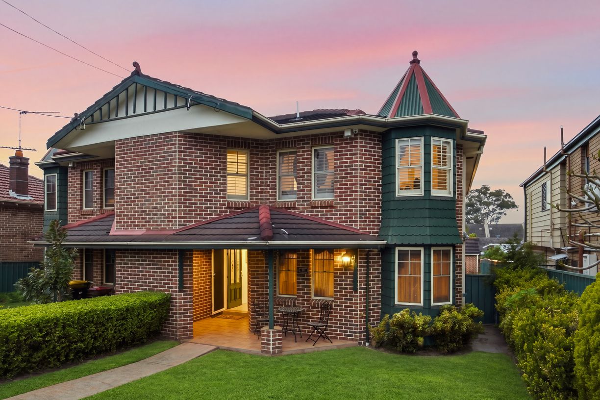 14 Park Street — photo from Raine & Horne