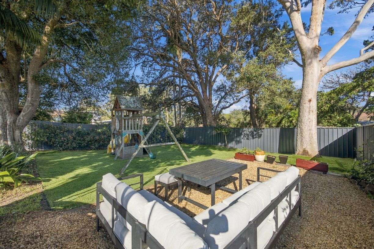 22 New Illawarra Road — photo 13 of 17