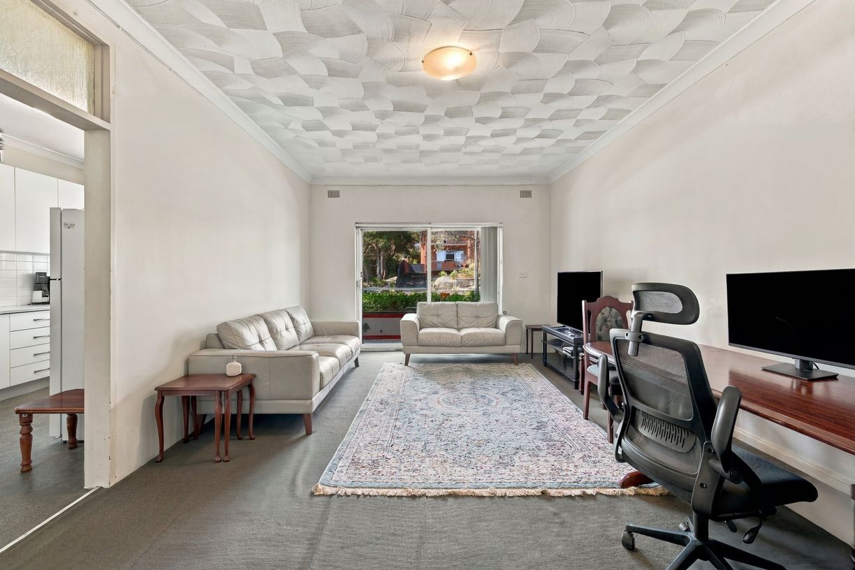 2/51 Noble Street — photo 2 of 7