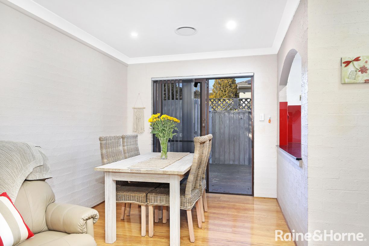 1/55 Kirkham Street — photo 3 of 11