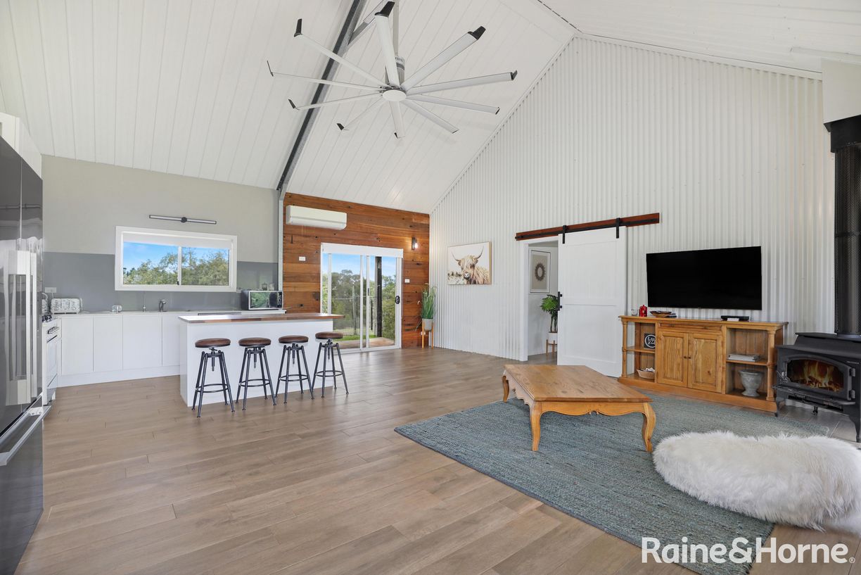 1469 Caoura Road — photo 5 of 28