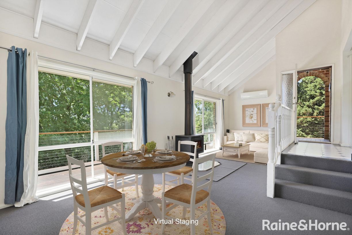 20 Rotherwood Road — photo 6 of 12