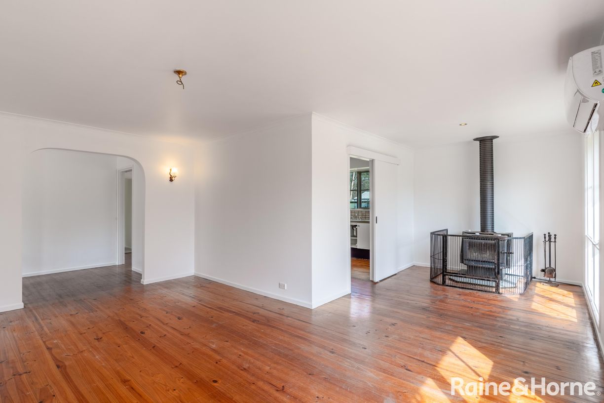533 Canyonleigh Road — photo 6 of 19