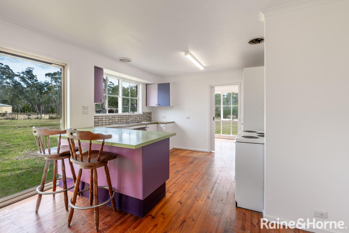 533 Canyonleigh Road — photo 7 of 19