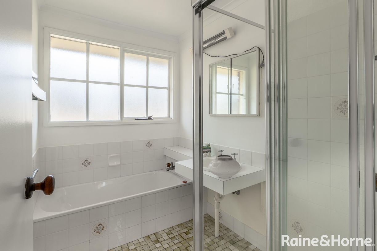 533 Canyonleigh Road — photo 9 of 19