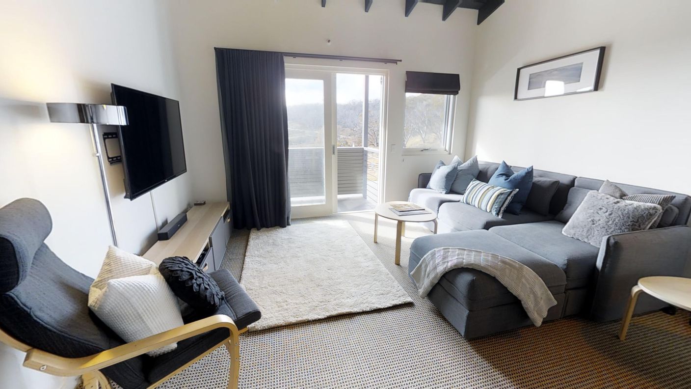 7/20 Candle Heath Road — photo from Raine & Horne Southern Highlands