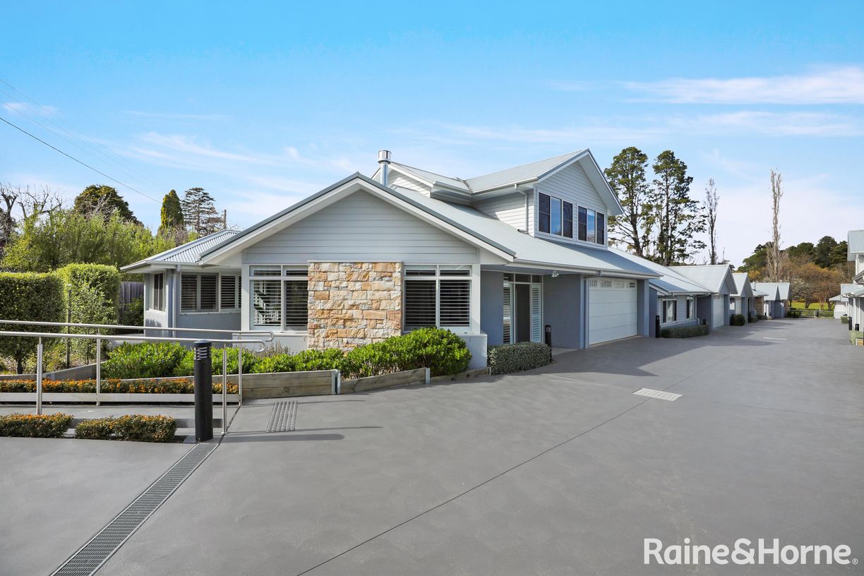 Kangaloon Road, Bowral NSW — photo 2 of 10