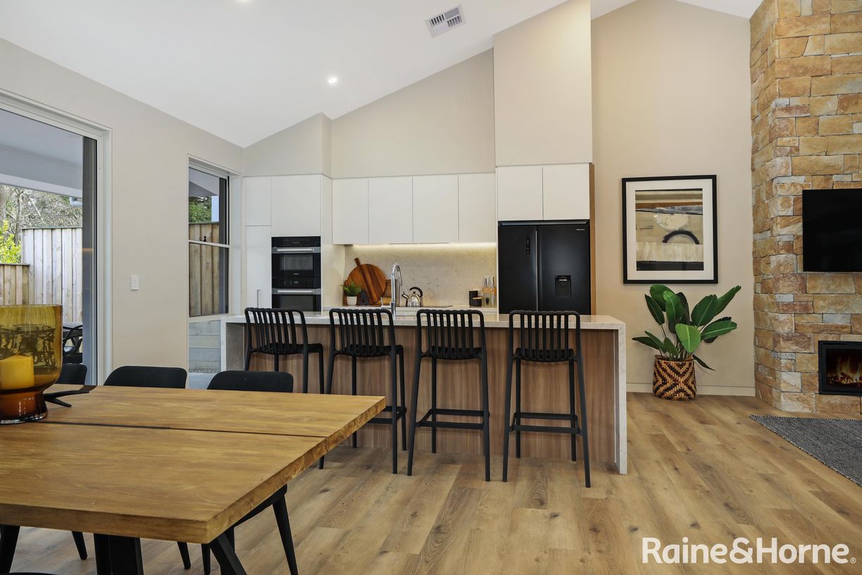 Kangaloon Road, Bowral NSW — photo 2 of 8