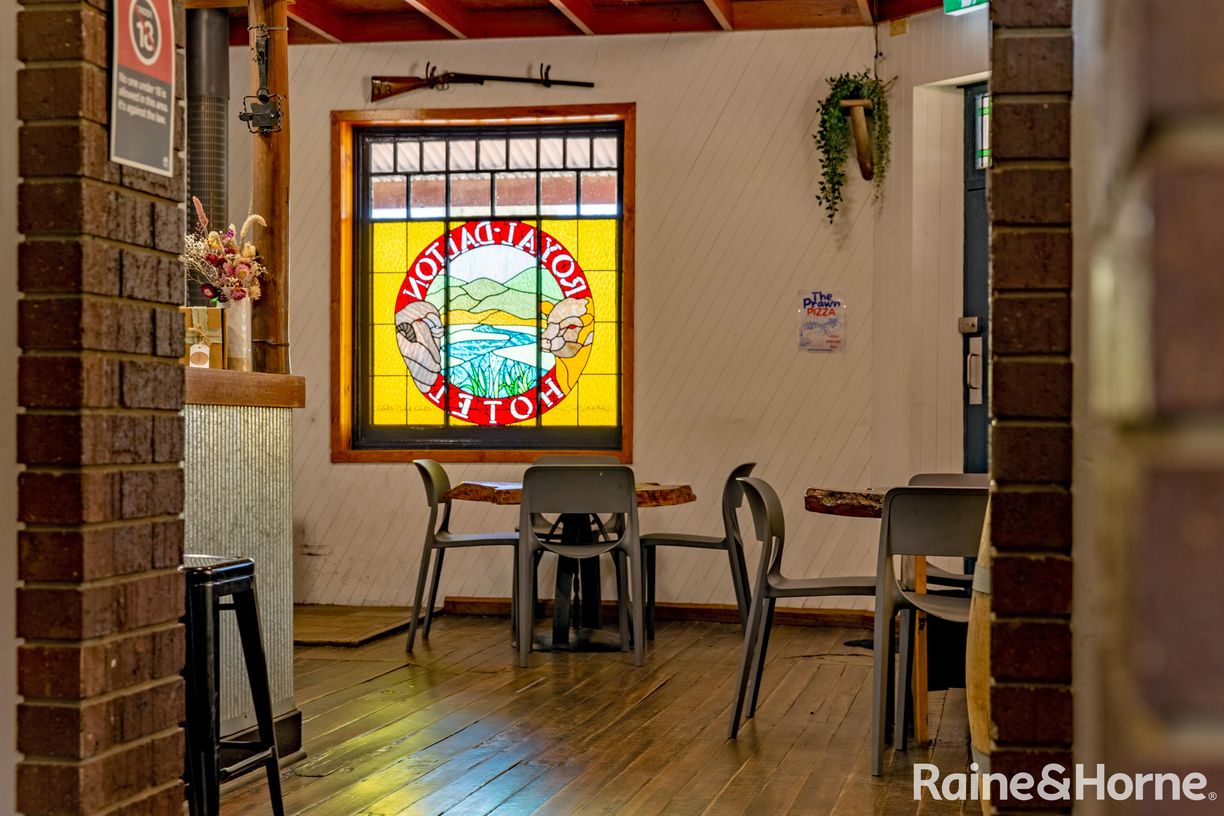 27 Gunning Street — photo 10 of 30