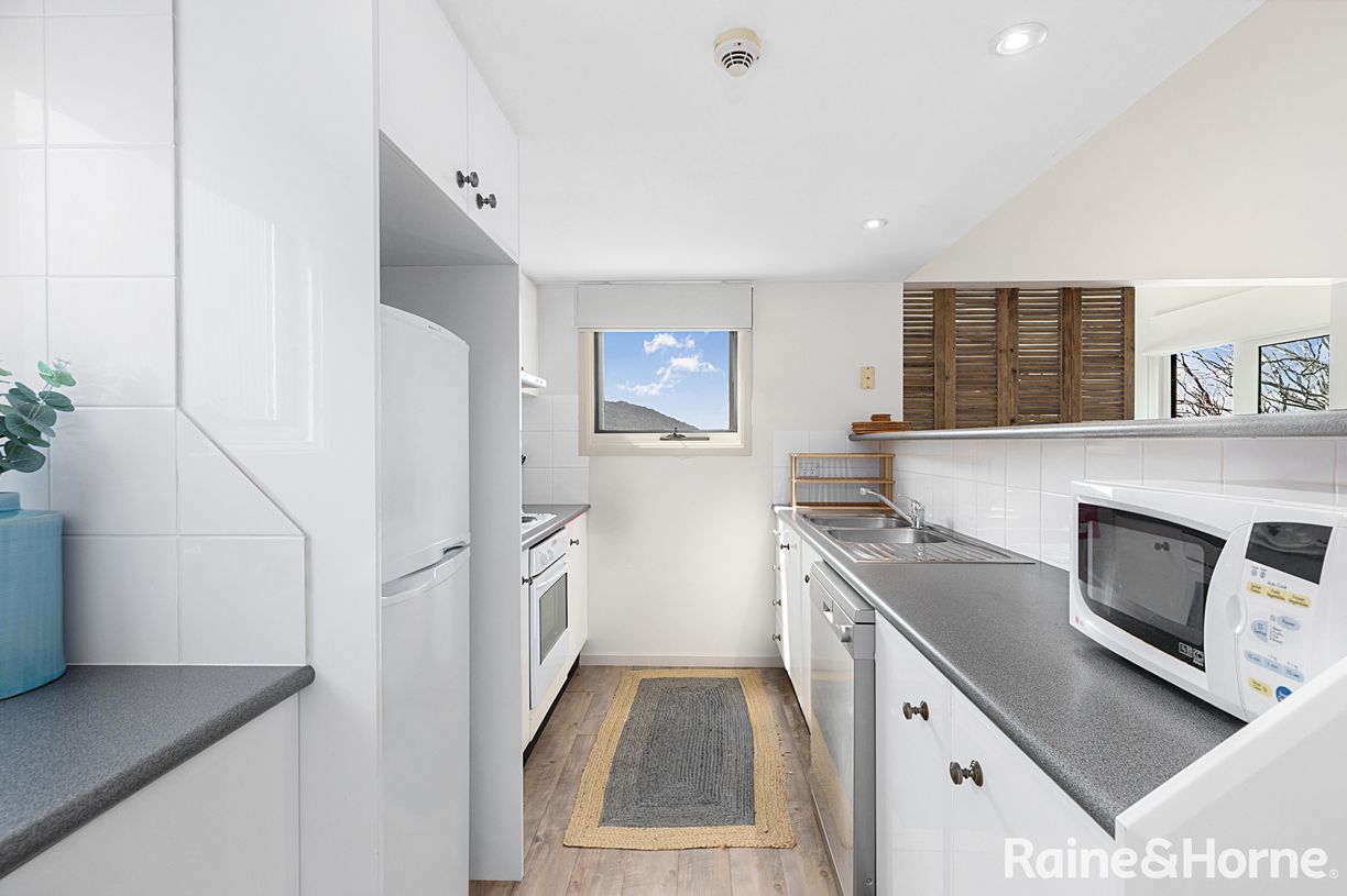 27/20 Candle Heath Road — photo 6 of 19