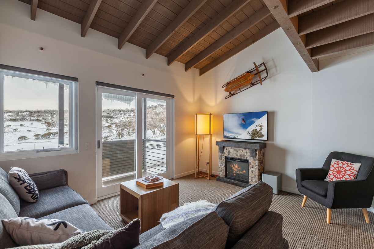 6/20 Candle Heath Road — photo from Raine & Horne Southern Highlands
