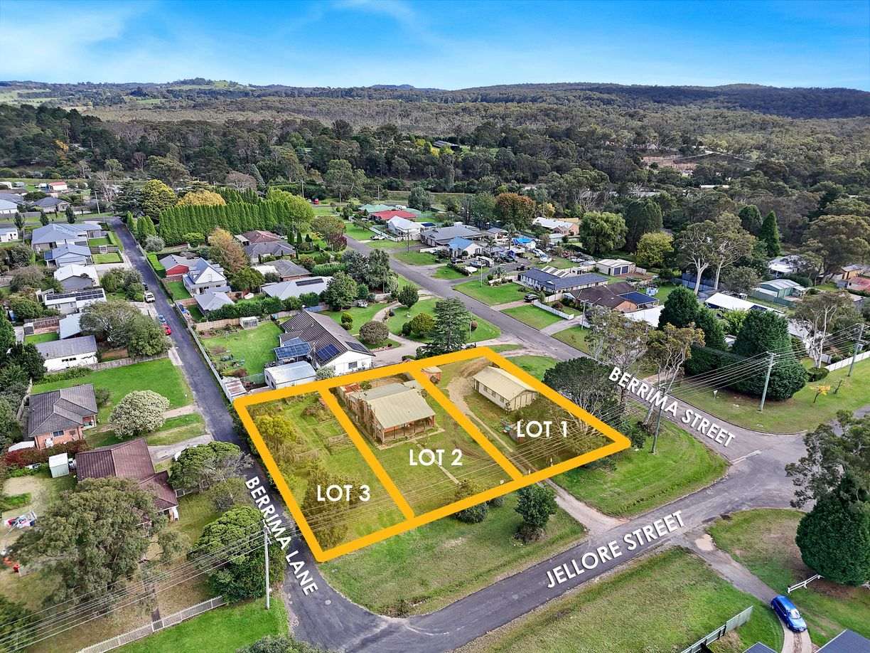 81-83 Berrima Street — photo from Raine & Horne Southern Highlands
