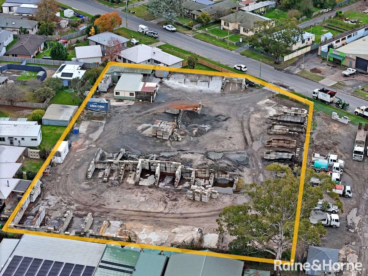 22 Parkes Road — photo 4 of 7