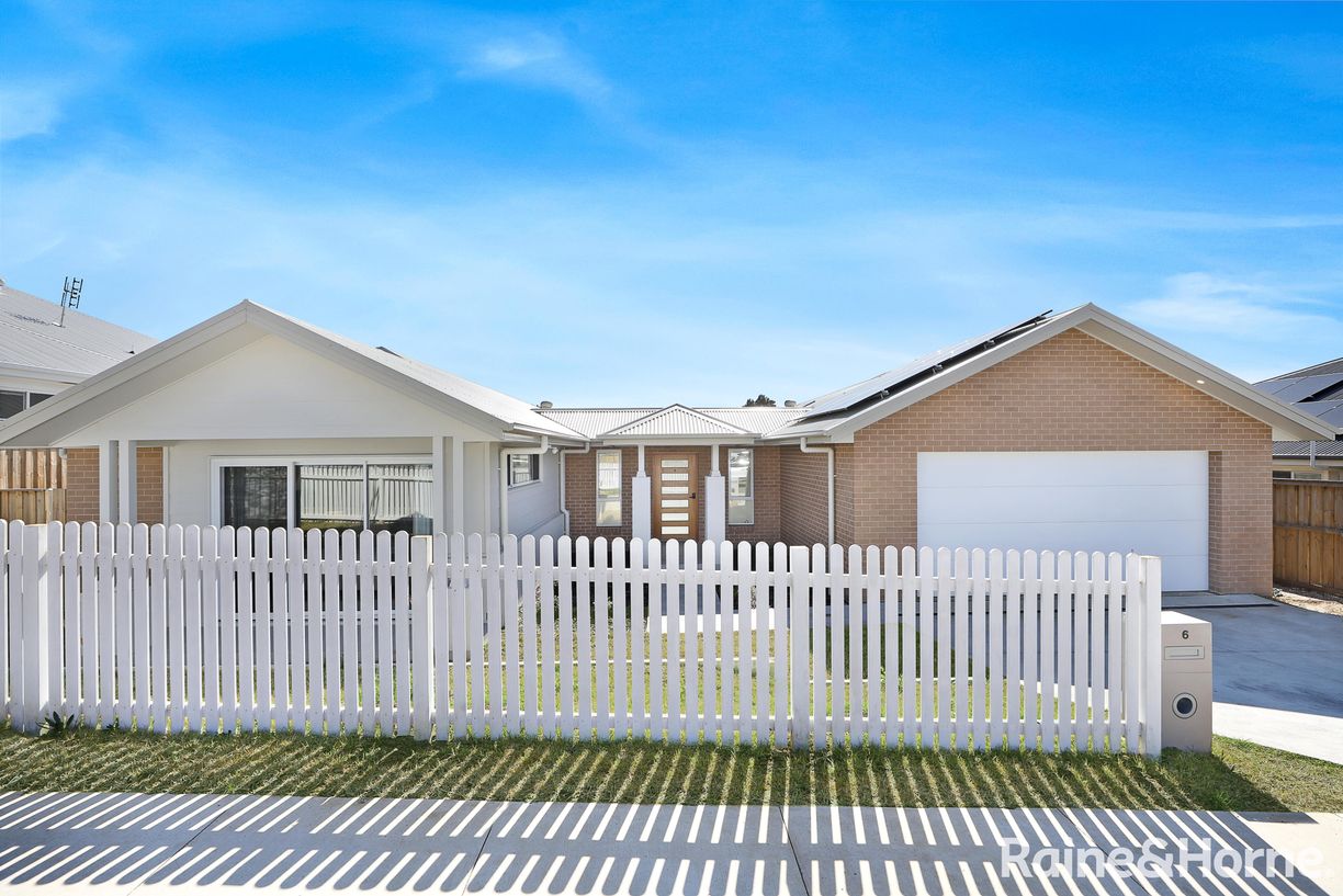 6 Briar Place — photo from Raine & Horne Southern Highlands