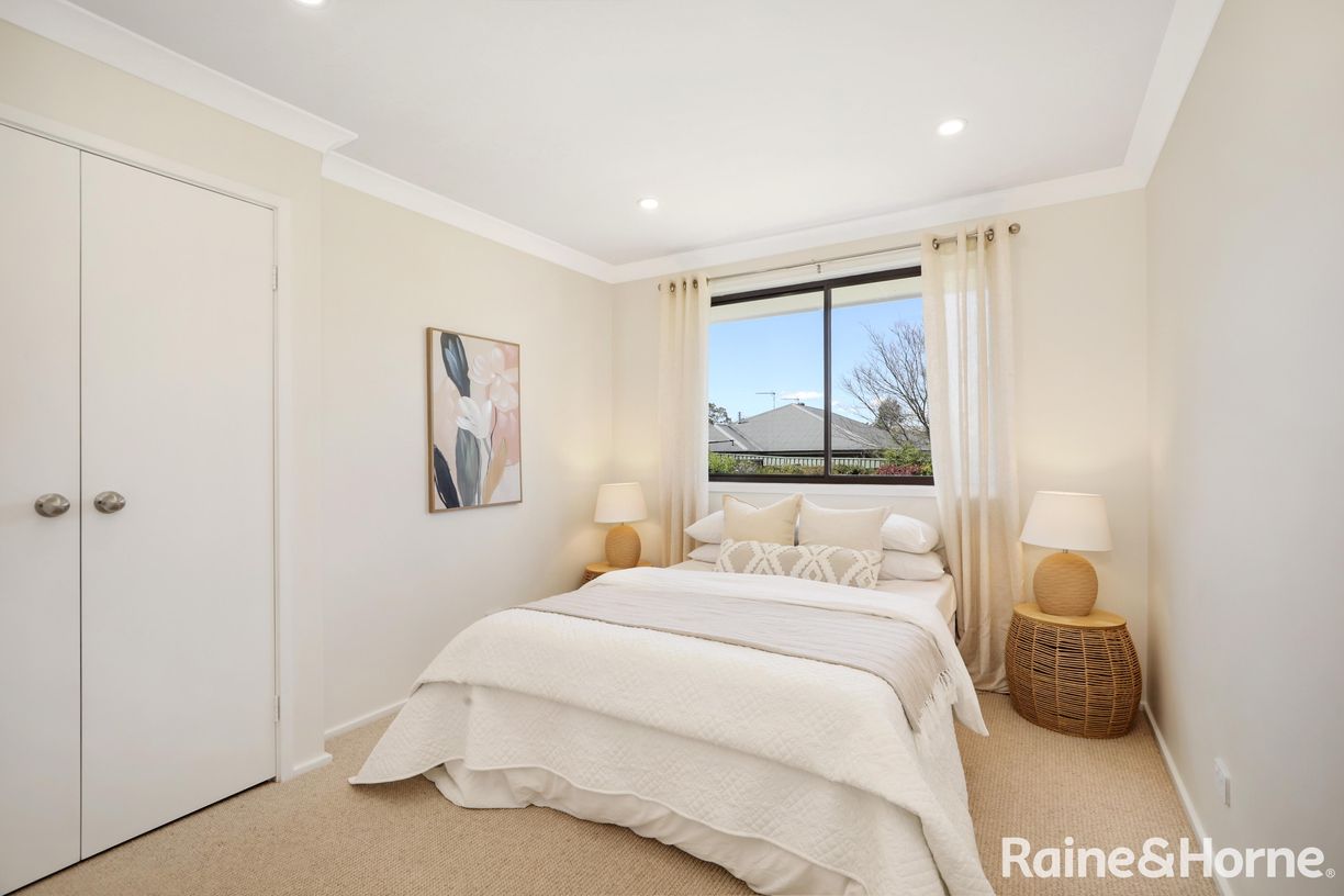 31 Sir Donald Bradman Drive — photo 10 of 21