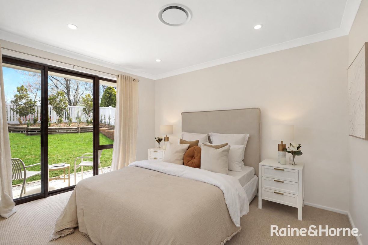 31 Sir Donald Bradman Drive — photo 8 of 21