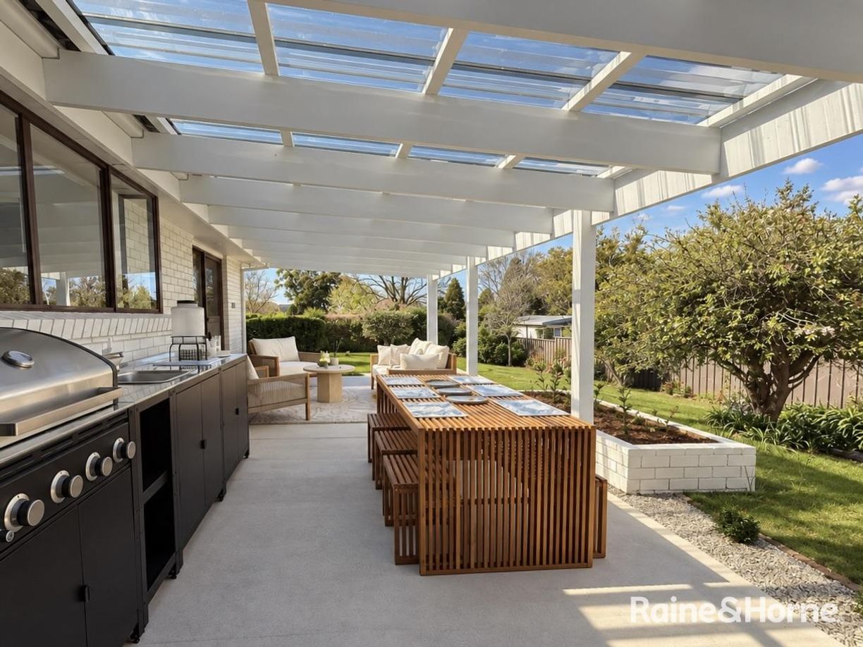 31 Sir Donald Bradman Drive — photo 19 of 21