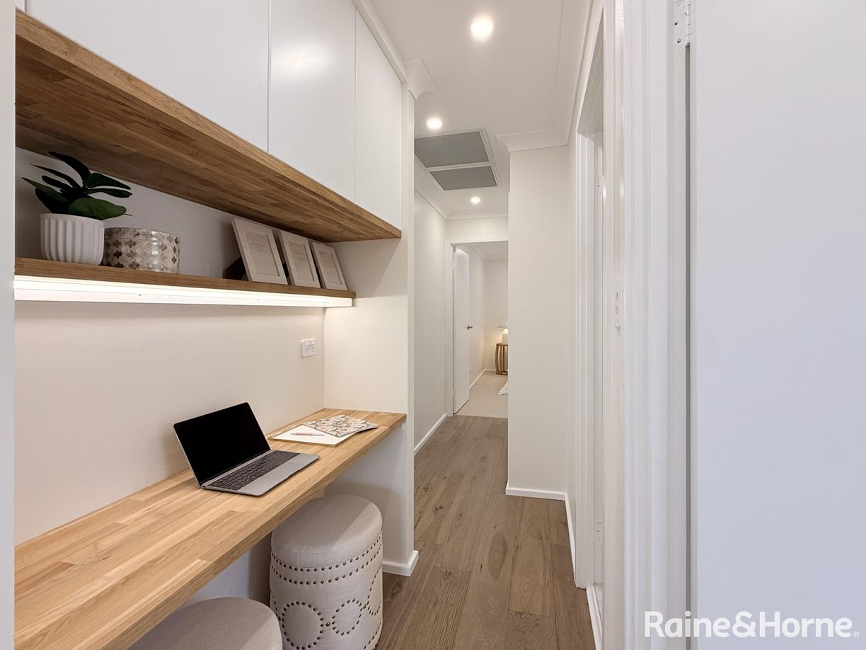 31 Sir Donald Bradman Drive — photo 16 of 21