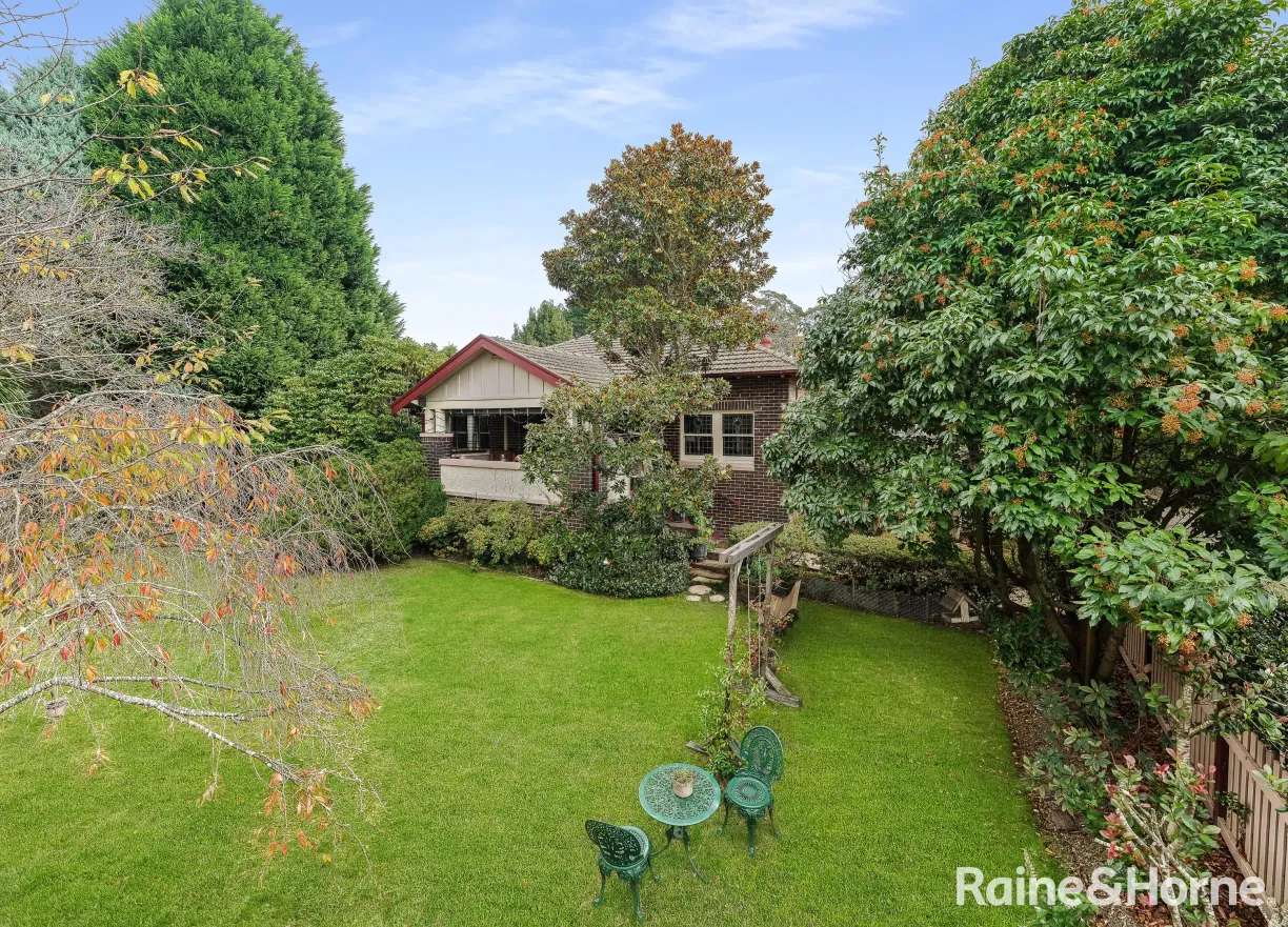 6/37 Railway Street — photo from Raine & Horne Southern Highlands