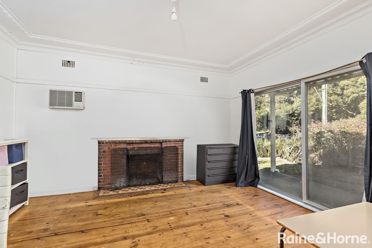 131 Moss Vale Road — photo 7 of 30