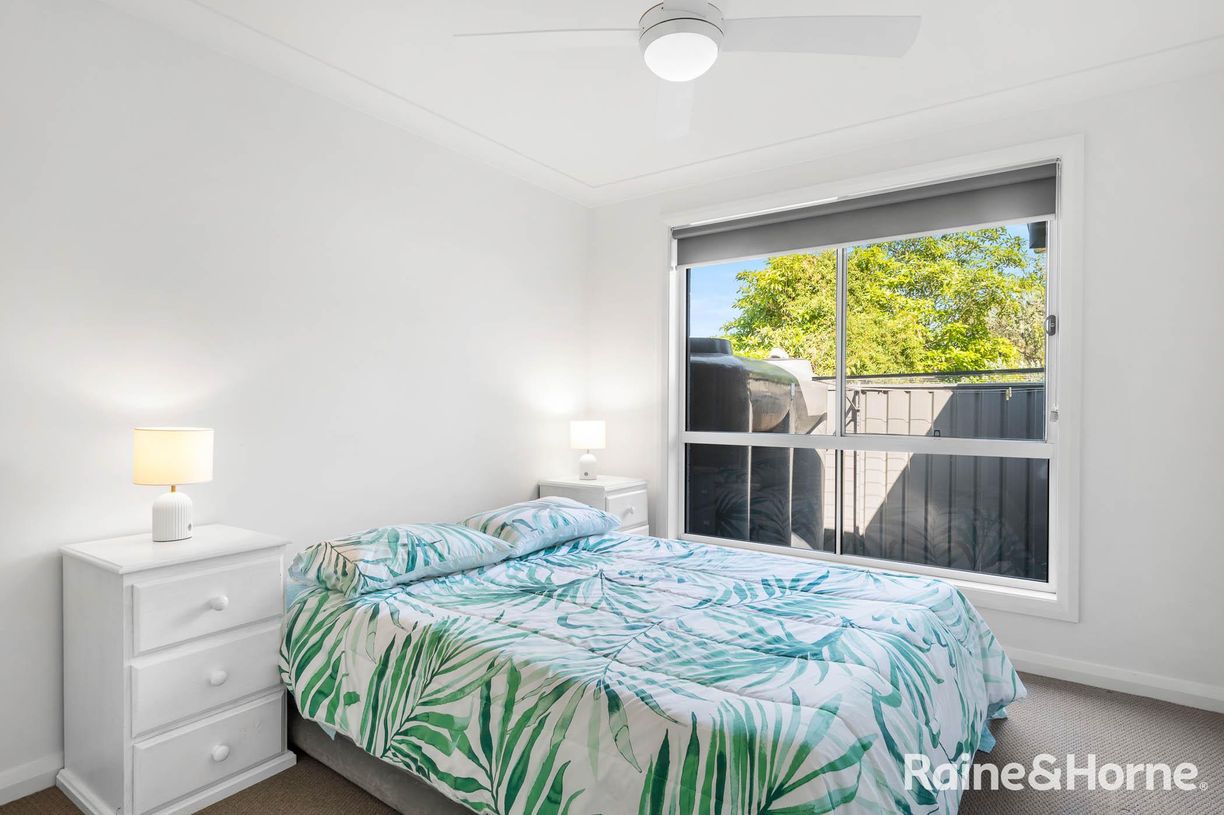 8/57 Hillcrest Avenue — photo 4 of 8