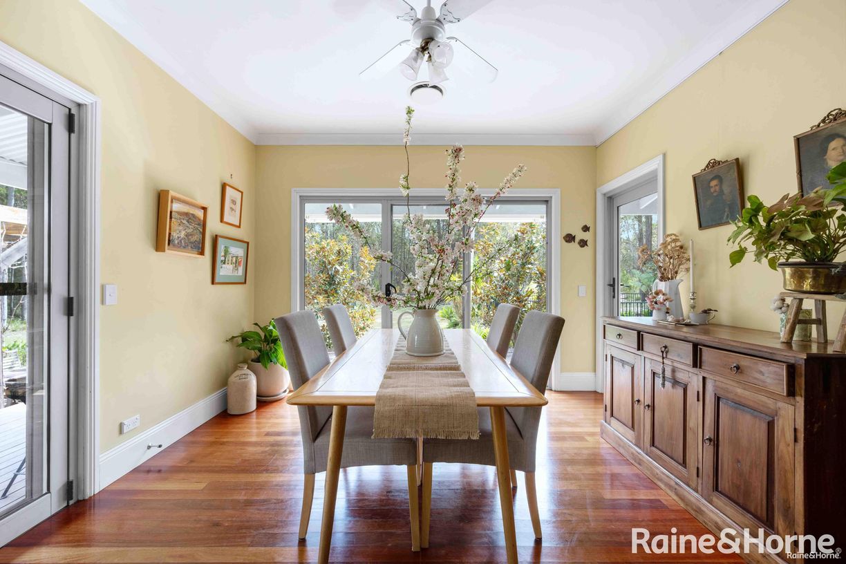 77 Hakea Close — photo 12 of 21