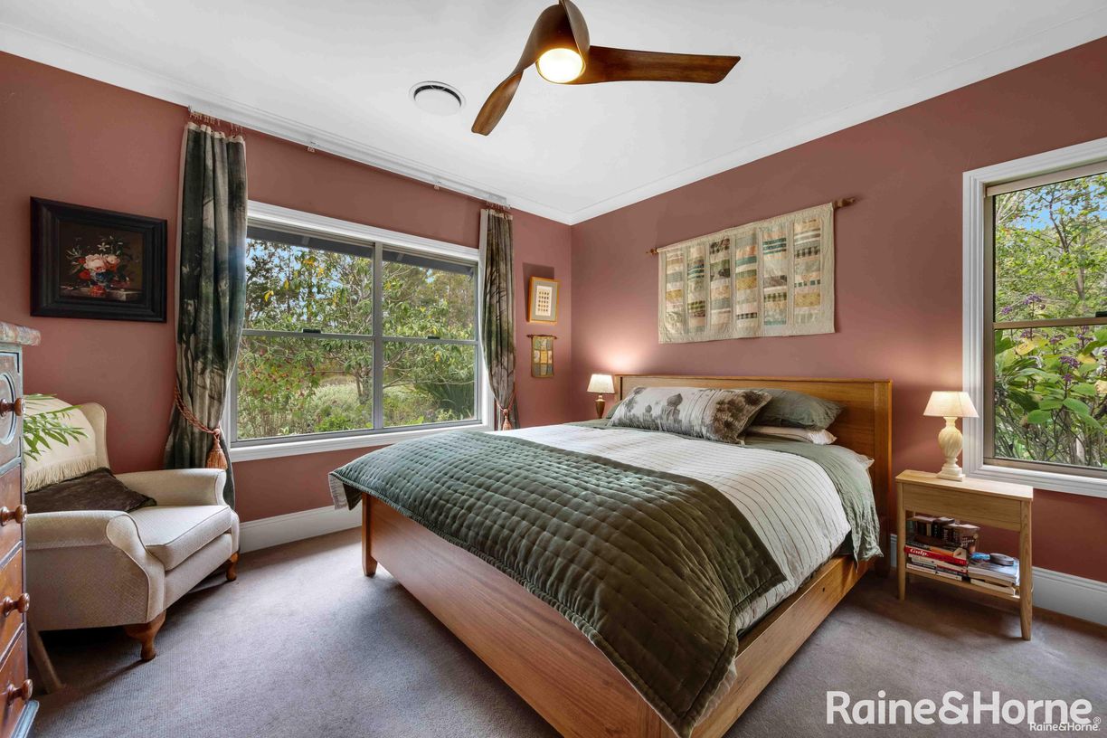 77 Hakea Close — photo 15 of 21